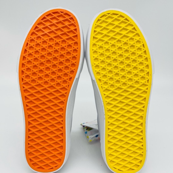 Old Skool Vans 🌈 - Picture 10 of 11